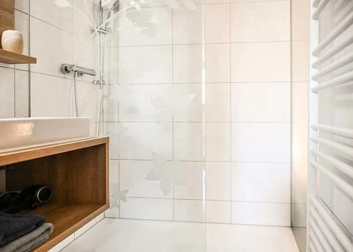 アパート Schwarzer Adler